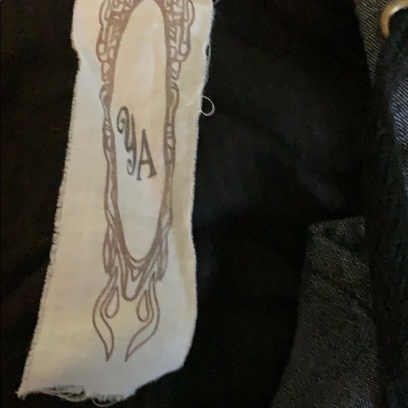 Ya Cropped Black Denim Jacket Size Large 🦋 3/$25 - Picture 2 of 6